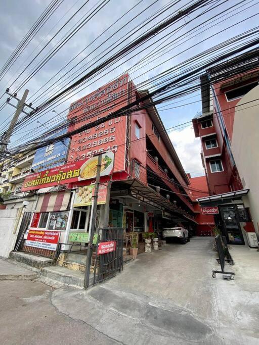 Ratanawong Place 807 Bangkok Esterno foto